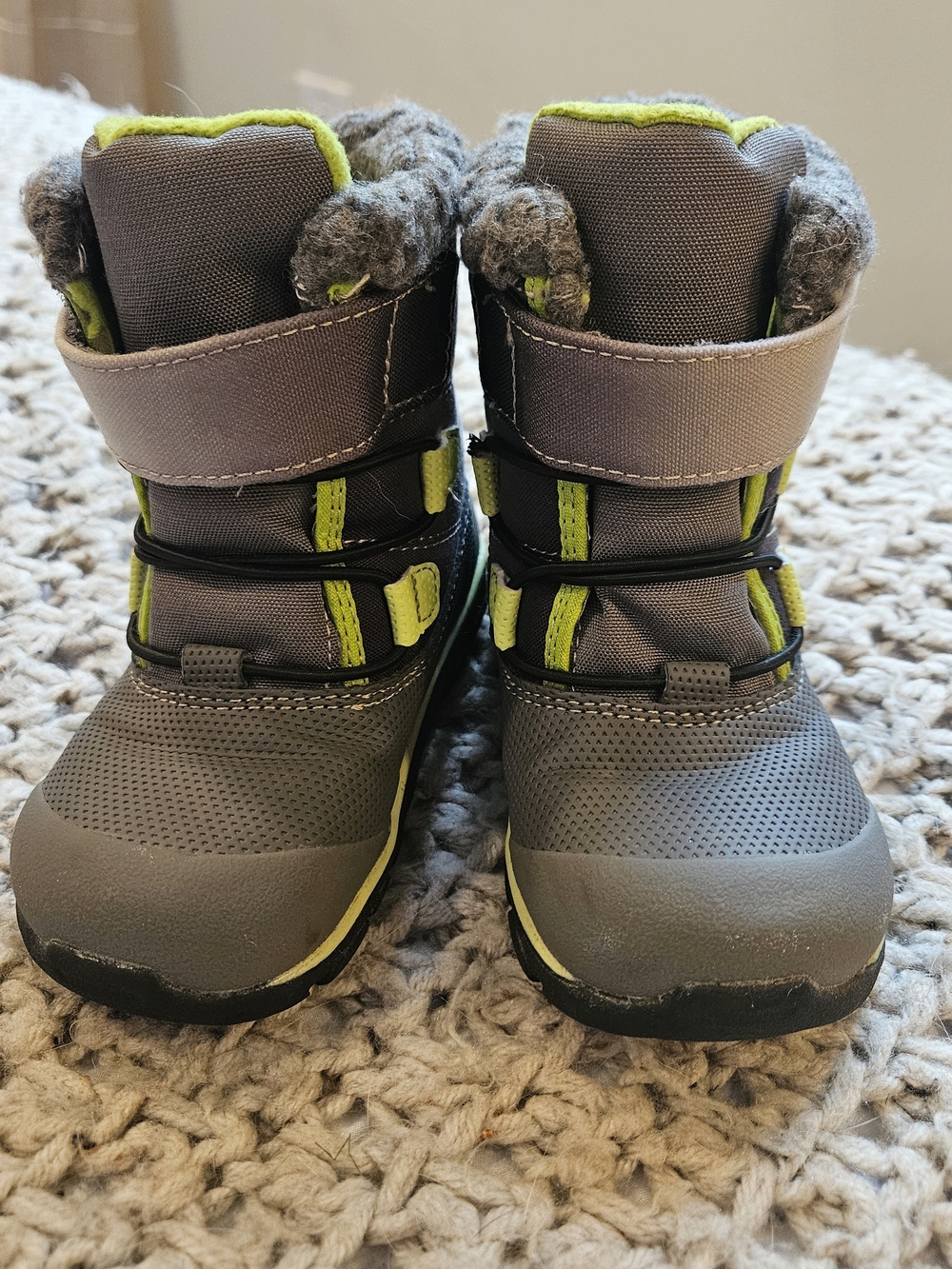 See Kai Run Gray and Lime Kids Insulated Snow Boots
